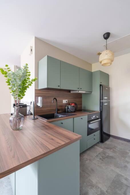 Appartement Lumineux Avec Cour Chaumont  Ngoại thất bức ảnh